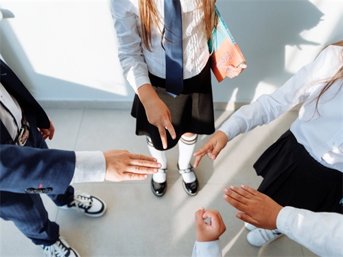聚焦南寧校服創新之路,怎樣運用環保面料打造綠色校園著裝